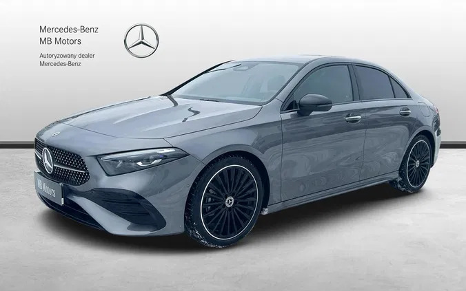 mercedes benz Mercedes-Benz Klasa A cena 205699 przebieg: 5, rok produkcji 2024 z Piaseczno